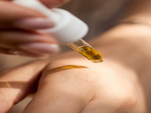 Céramide AP : un double trésor pour les soins de la peau et les médicaments