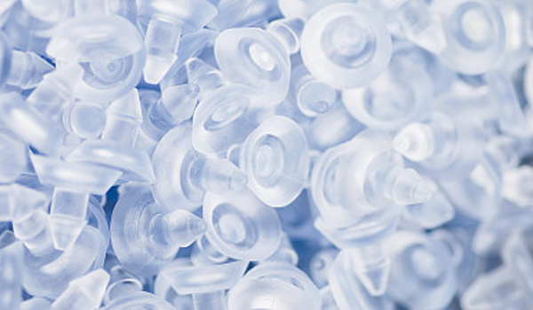 Application et caractéristiques des particules en plastique modifiées (2)